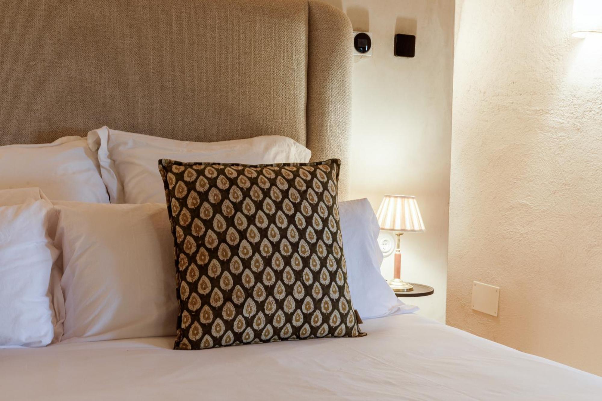 Hotel Castell De Vallgornera Peralada Exterior photo